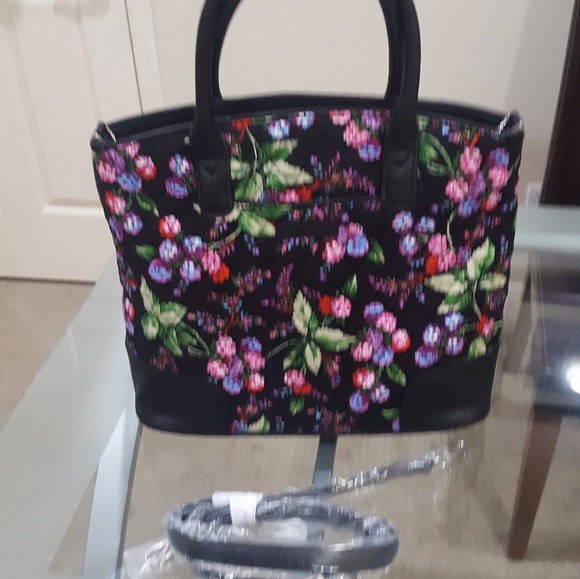 Vera Bradley Day Off Satchel - Picture 4 of 5